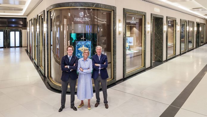 Grassy estrena boutique Rolex