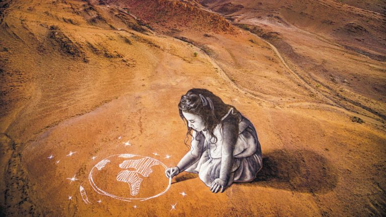 La marca suiza ha querido abrir un nuevo capítulo de colaboraciones inspirado en el universo MoonSwatch y se embarca en su primer proyecto de land art junto a Saype,.