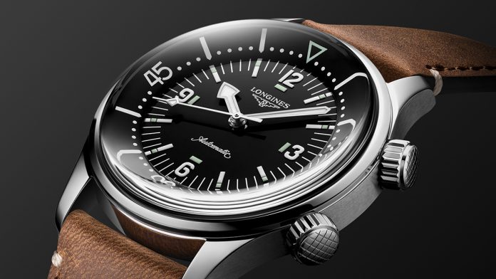El nuevo Longines Legend Diver resurge con un diámetro de 39 mm, fiel al modelo original de 1959 en el que se inspira, y esfera negra o azul. El nuevo Longines Legend Diver resurge con un diámetro de 39 mm, fiel al modelo original de 1959 en el que se inspira, y esfera negra o azul.