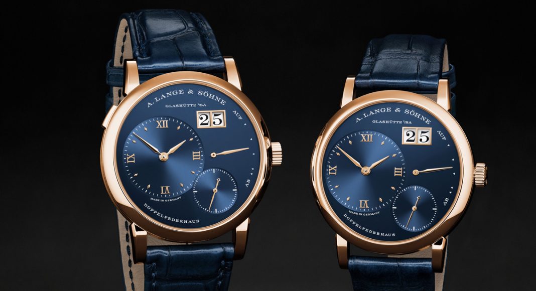 Con motivo del 30 aniversario la manufactura presenta dos relojes Lange 1 limitados a 330 piezas en platino u oro rosa y dos modelos Pequeño Lange 1 limitados a 150 unidades en los mismos y lujosos materiales