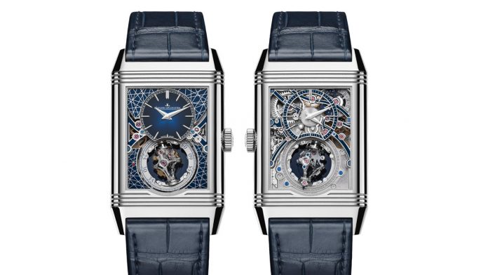 juego de contrastes El lacado azul oscuro se presenta en las esferas de ambos lado del Reverso Hybris Artistica Calibre 179 y genera un interesante contraste con los puentes, las platinas decorativas y la caja de oro blanco.