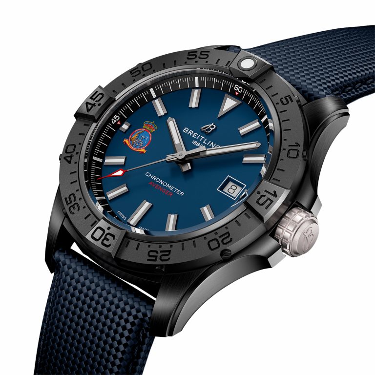 Breitling Avenger celebra 40 años de acrobacias de la Patrulla Águila con una edición limitada solo para España