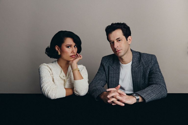 Mark Ronson y RAYE componen una canción para el 150 aniversario de Audemars Piguet
