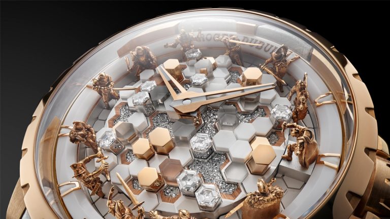 Descubre el Roger Dubuis Excalibur Knights of the Round Table: un exclusivo reloj de lujo suizo inspirado en la leyenda artúrica, edición limitada."