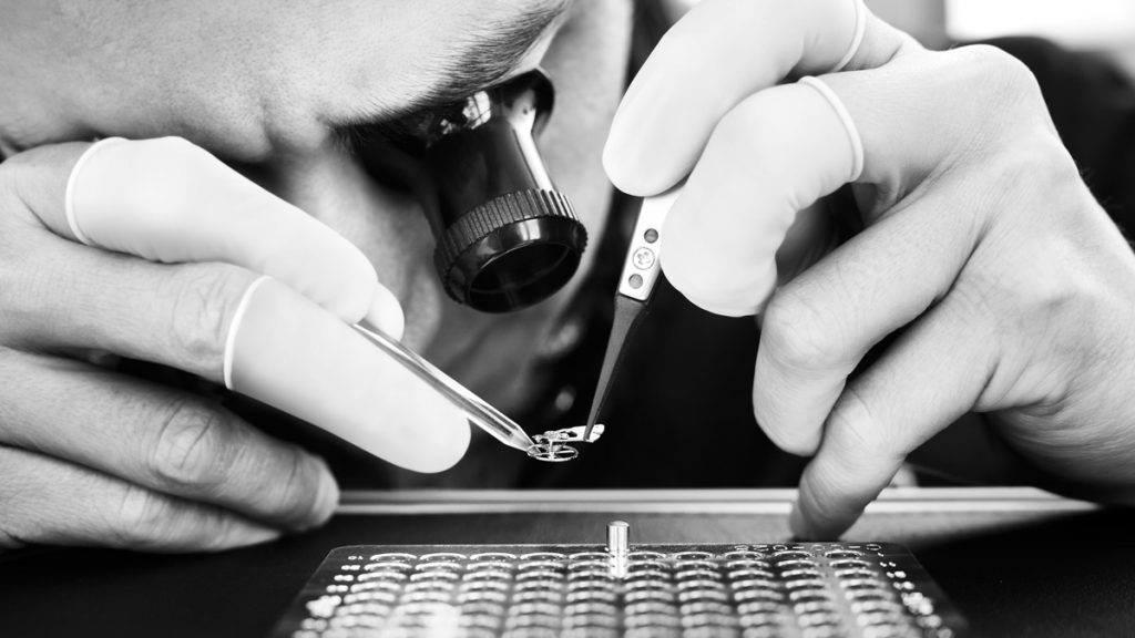 el Monaco Flyback Chronograph TH-Carbonspring y el Carrera Chronograph Tourbillon Extreme Sport TH-Carbonspring.