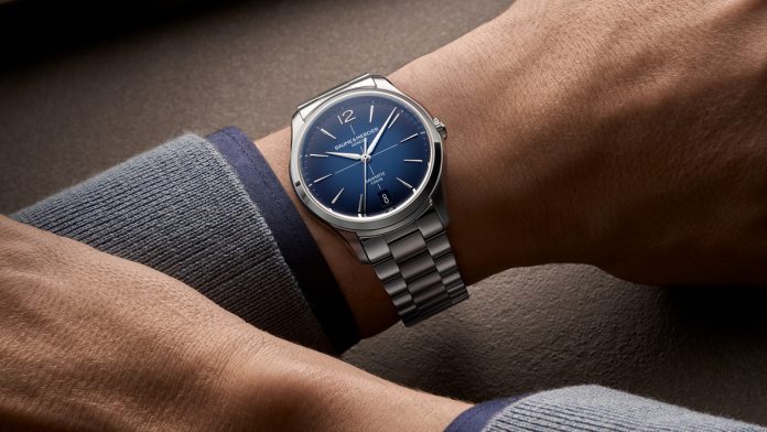 La colección Clifton escribe un nuevo capítulo en su historia. A través de esta nueva estética, transmite con maestría el espíritu y el diseño de Baume & Mercier. La colección Clifton escribe un nuevo capítulo en su historia. A través de esta nueva estética, transmite con maestría el espíritu y el diseño de Baume & Mercier.