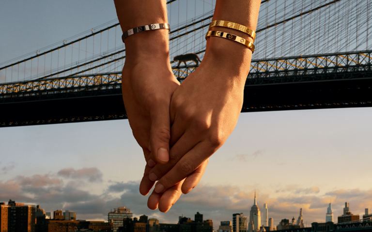Cartier transforma los códigos de la joyería romántica