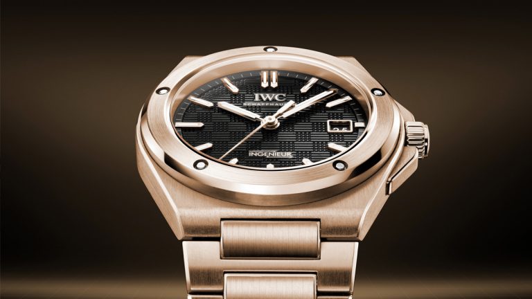 Descubre IWC Ingenieur, la colección icónica de alta relojería suiza ideal para regalar esta Navidad. Diseño de Gérald Genta, precisión y estilo atemporal.