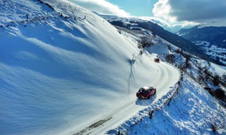 TUDOR se convierte en cronometrador oficial de HERO-ERA, uniendo precisión suiza y espíritu “Born To Dare” en rallies históricos alrededor del mundo.
