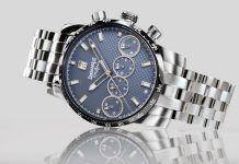 Clous de Paris: la arquitectura del tiempo en la esfera Descubre el acabado Clous de Paris: un guilloché icónico que convierte la esfera en una arquitectura de luz, relieve y elegancia atemporal.