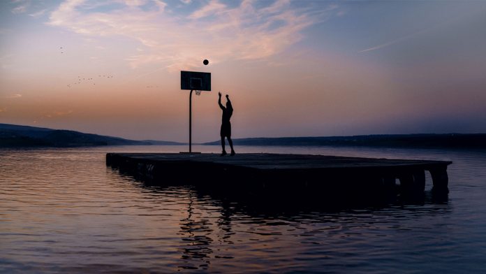 Tissot lanza una campaña que celebra la dedicación deportiva y el valor del tiempo, uniendo relojería suiza, precisión y pasión por el deporte.