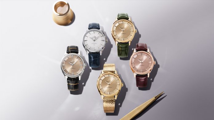 OMEGA presenta el Constellation Observatory, el primer reloj de dos agujas certificado como Master Chronometer gracias a una innovadora tecnología de pruebas acústicas.