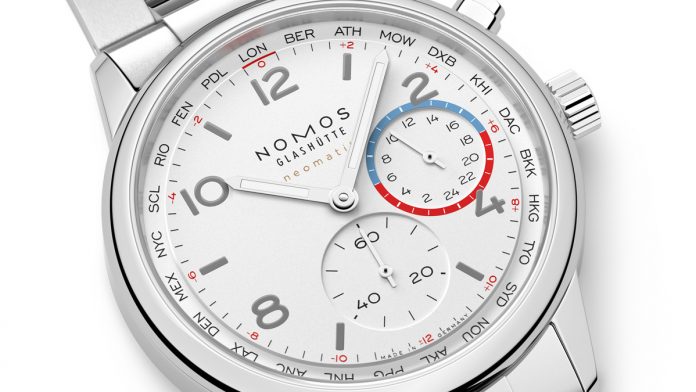 NOMOS Glashütte presenta el Club Sport neomatik Worldtimer con esfera blanca plateada, un reloj deportivo y elegante con función de hora mundial y calibre automático ultrafino.