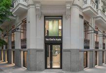 Van Cleef & Arpels abre su primera boutique en Madrid Van Cleef & Arpels inaugura su primera boutique en Madrid, en la calle Ortega y Gasset, un espacio de 450 m² que combina alta joyería, relojería y una experiencia inmersiva inspirada en la naturaleza.