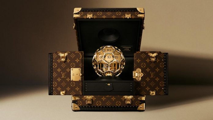 La Maison refuerza su alianza con UNICEF con nuevas piezas Silver Lockit, iniciativas solidarias y un excepcional Louis Vuitton Unity Time Object que será subastado por Sotheby’s